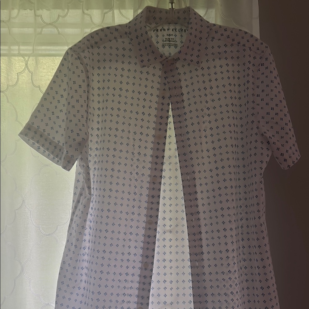 Perry Ellis White and Blue Casual Button Down Shirt